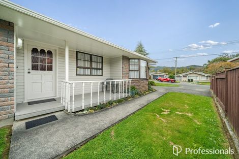 Photo of property in 14 Rawhiti Street, Stokes Valley, Lower Hutt, 5019
