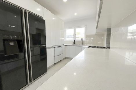 Photo of property in 8 Daytona Road, Henderson, Auckland, 0610