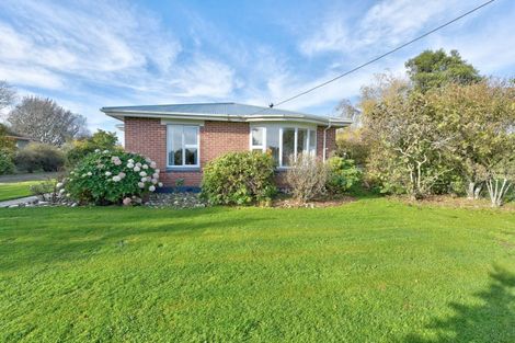 Photo of property in 93 Seaward Road, Edendale, 9825