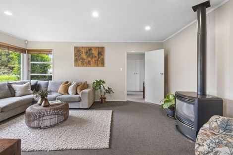 Photo of property in 4 Coulthard Terrace, Opaheke, Papakura, 2113