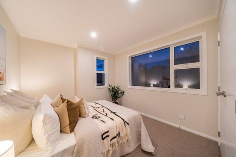 Photo of property in 70a Heretaunga Square, Silverstream, Upper Hutt, 5019