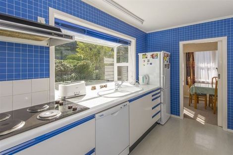 Photo of property in 127 Parkvale Road, Karori, Wellington, 6012