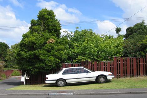 Photo of property in 1/85 Target Road, Totara Vale, Auckland, 0629
