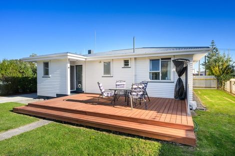 Photo of property in 7 Tararua Terrace, Cloverlea, Palmerston North, 4412
