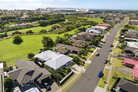 Photo of property in 57 Oriental Parade, Papamoa Beach, Papamoa, 3118