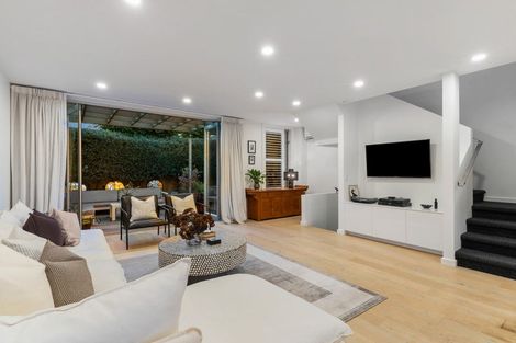 Photo of property in 10/4 Campbell Road, Takapuna, Auckland, 0622