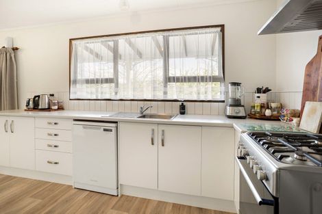 Photo of property in 12 Dundas Street, Whitianga, 3510