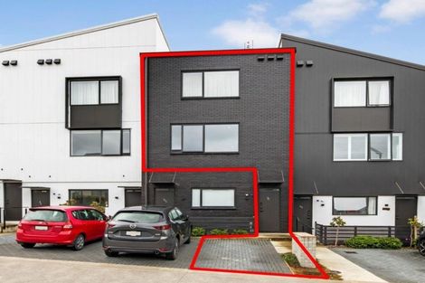 Photo of property in 3/2 Rangitamiro Place, Hobsonville, Auckland, 0616