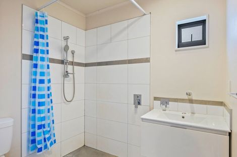 Photo of property in 42 Durham Street, Levin, 5510