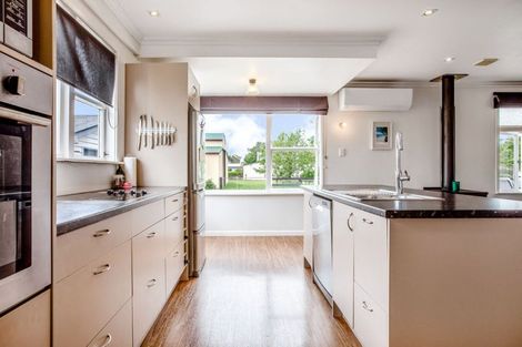 Photo of property in 102 Regent Street, Pahiatua, 4910