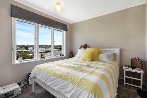 Photo of property in 54 Lyttelton Avenue, Forrest Hill, Auckland, 0620