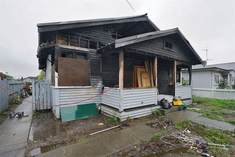 Photo of property in 100 Rifle Range Road, Dinsdale, Hamilton, 3204