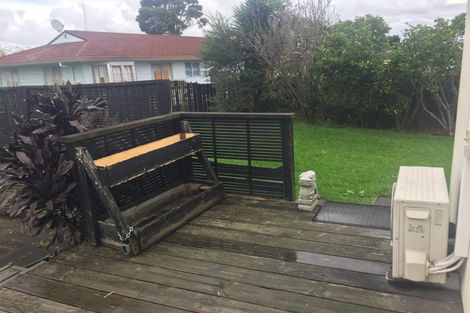 Photo of property in 71 Heathdale Crescent, Papakura, 2110