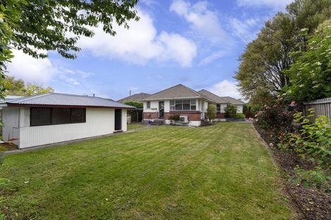 Photo of property in 39 Acacia Avenue, Upper Riccarton, Christchurch, 8041