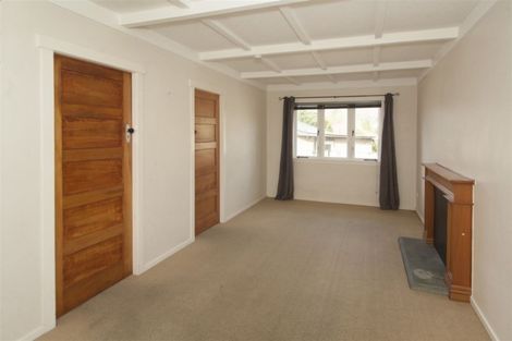 Photo of property in 140 Don Buck Road, Massey, Auckland, 0614