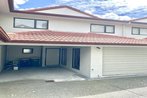 Photo of property in 3/42 Fields Parade, Oteha, Auckland, 0632