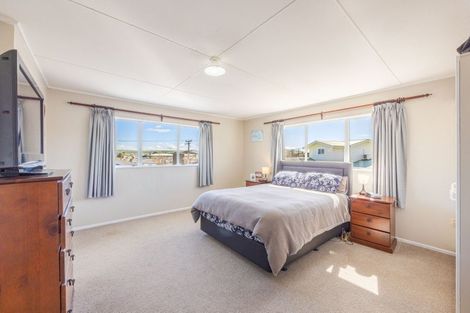 Photo of property in 6 Wilder Street, Waipukurau, 4200
