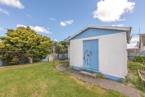 Photo of property in 50 Manuka Street, Castlecliff, Whanganui, 4501