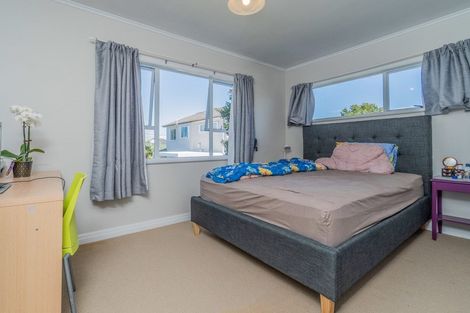 Photo of property in 2/132 Nile Road, Milford, Auckland, 0620