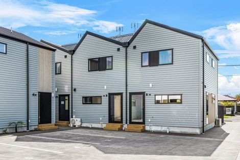 Photo of property in 2/54 Wildberry Street, Woolston, Christchurch, 8023