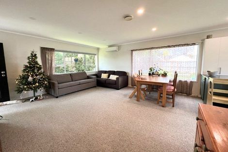 Photo of property in 2/4 Illana Place, Ranui, Auckland, 0612