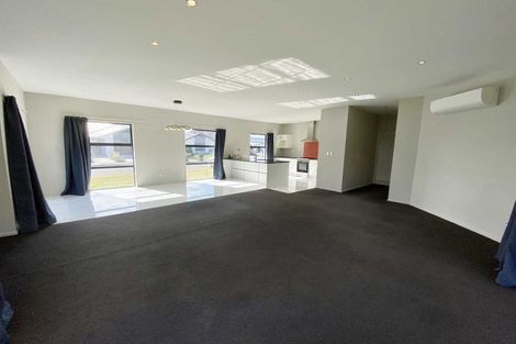 Photo of property in 8 Marble Court, Northwood, Christchurch, 8051