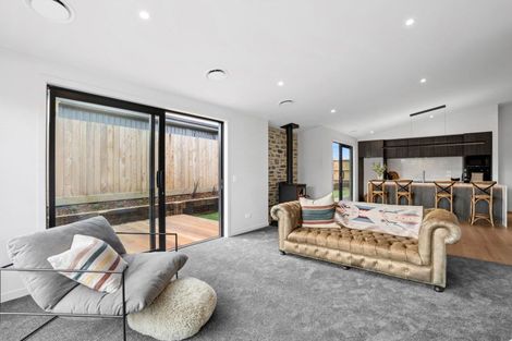 Photo of property in 42 Doug Ledgerwood Drive, Wanaka, 9305