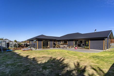 Photo of property in 41 Willowside Place, Amberley, 7410