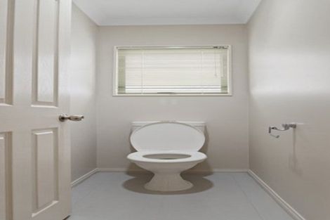 Photo of property in 6 Chadlington Avenue, Henderson, Auckland, 0612