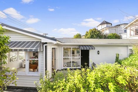 Photo of property in 2/37 Braithwaite Street, Karori, Wellington, 6012