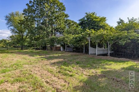 Photo of property in 76 Awaroa Road, Helensville, 0800