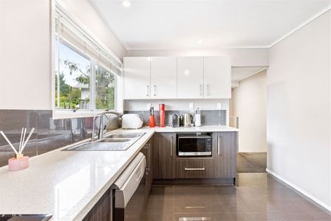 Photo of property in 4 Metcalfe Road, Ranui, Auckland, 0612