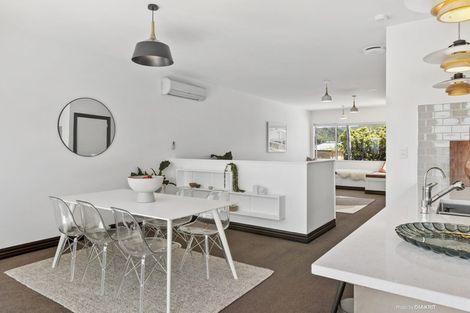 Photo of property in 15 Mills Road, Brooklyn, Wellington, 6021