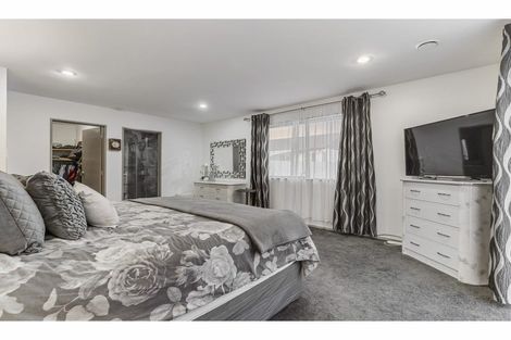 Photo of property in 129 Alfriston Road, Manurewa, Auckland, 2105