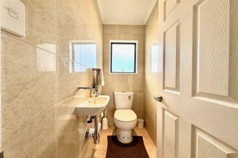 Photo of property in 77 Carruth Road, Papatoetoe, Auckland, 2025