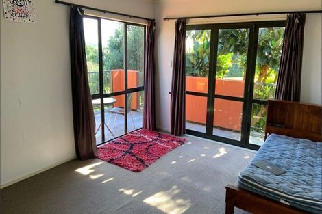 Photo of property in 21 Samara Place, Clendon Park, Auckland, 2103