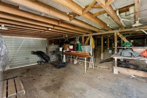 Photo of property in 130 Brooklands Road, Brooklands, New Plymouth, 4310