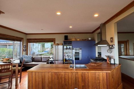 Photo of property in 6 Onslow Road, Bluff Hill, Napier, 4110