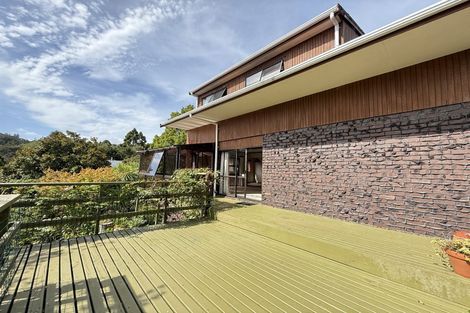 Photo of property in 11 Hebe Place, Birkenhead, Auckland, 0626