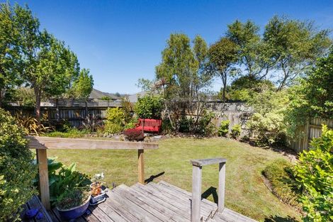 Photo of property in 23 Johnstone Drive, Fitzherbert, Palmerston North, 4410