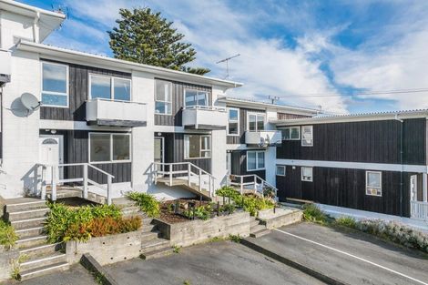 Photo of property in 5/12 Thornley Street, Titahi Bay, Porirua, 5022
