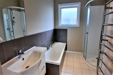 Photo of property in 162 Springs Road, Hornby, Christchurch, 8042