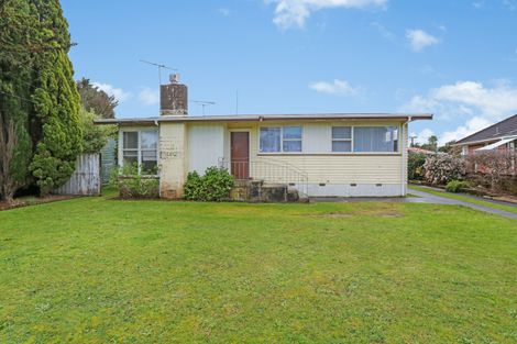 Photo of property in 82 Marne Road, Papakura, 2110