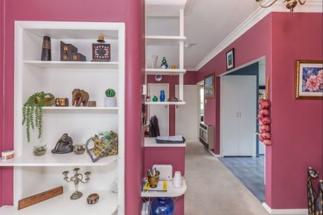 Photo of property in 31 Kawiu Road, Levin, 5510