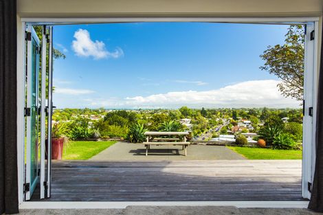 Photo of property in 16 Massey Road, Mangapapa, Gisborne, 4010