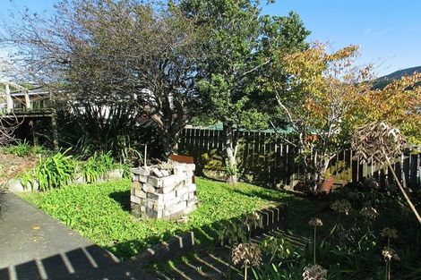 Photo of property in 10 Roberts Street, Tawa, Wellington, 5028