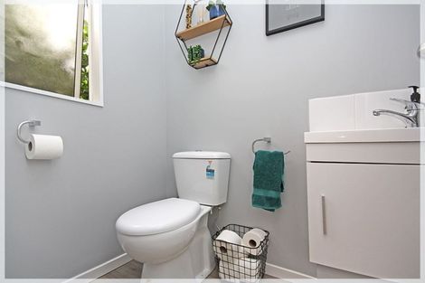 Photo of property in 10 Guildford Street, Levin, 5510