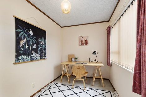 Photo of property in 64 Woodman Drive, Tawa, Wellington, 5028