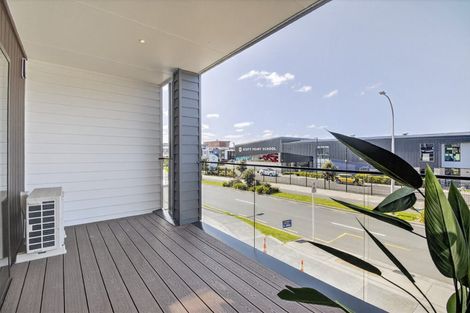 Photo of property in 9 Coast Garden Drive, Hobsonville, Auckland, 0616