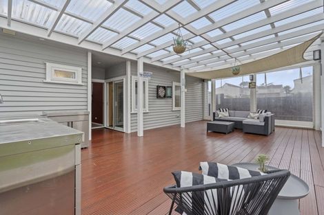 Photo of property in 45 Pharazyn Street, Melling, Lower Hutt, 5010